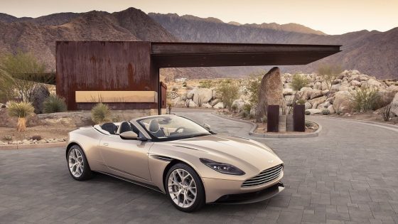 Aston Martin DB11 Volante