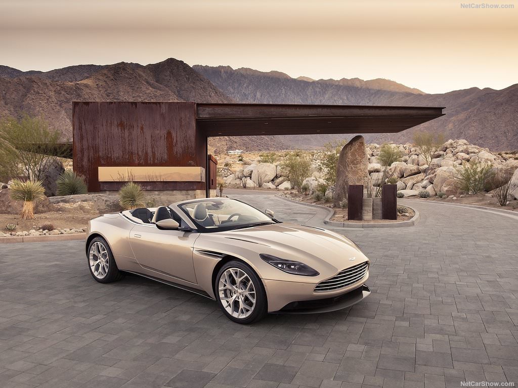 Aston Martin DB11 Volante