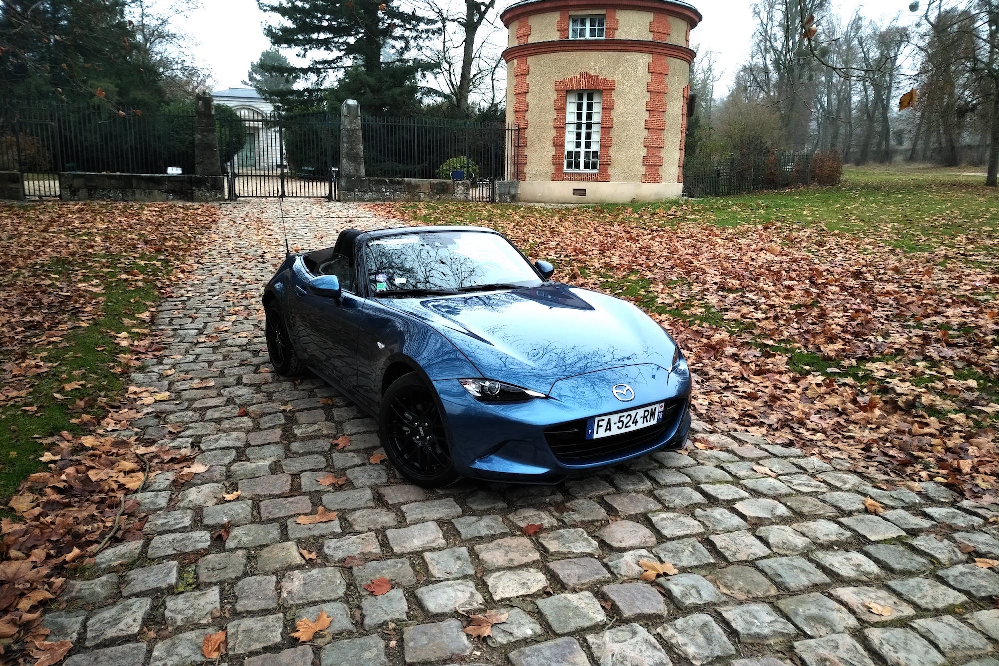 Mazda MX-5 Aki Editon