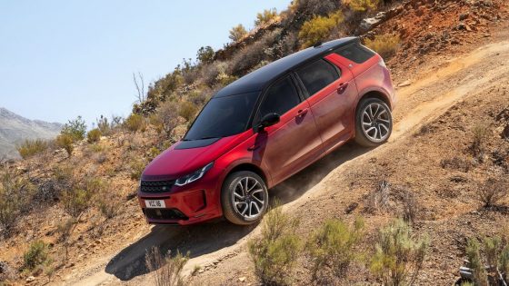 Land Rover Discovery Sport 2020 de profile