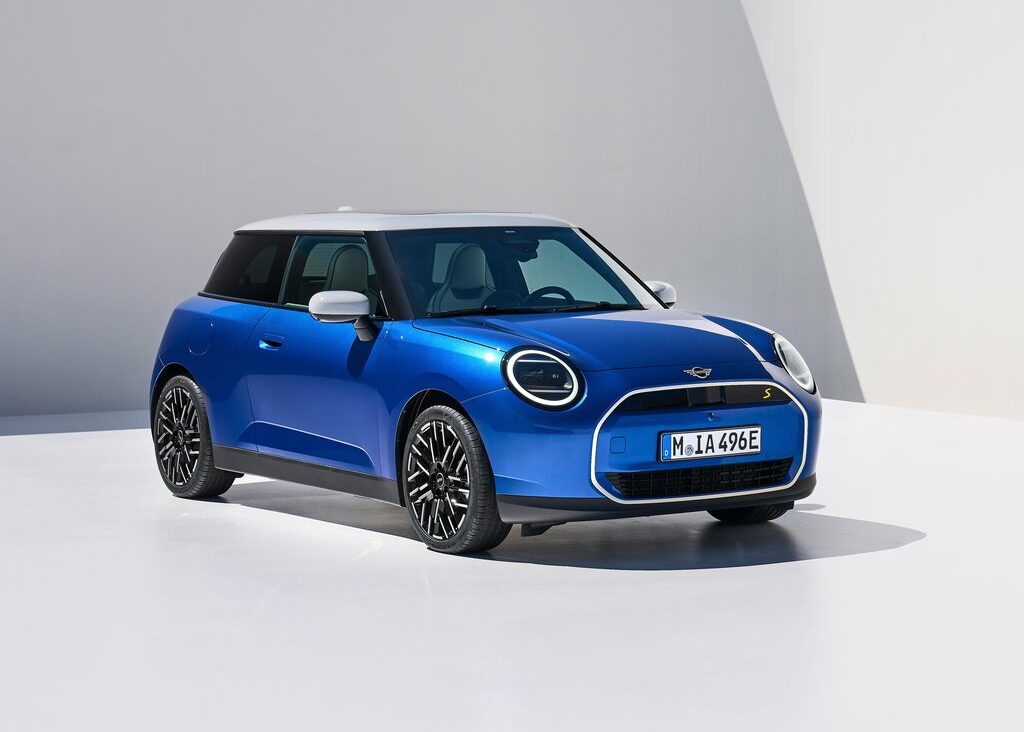 Voici la nouvelle Mini Cooper E 2024 100% électrique